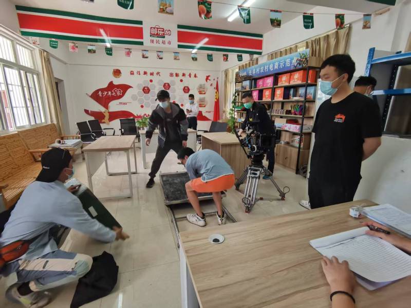 追星女孩心理学分析报告：大名县广告片拍摄公司揭秘饭圈应援式传播逻辑